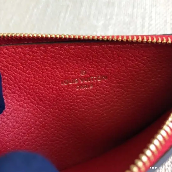 First bag ru HOLDER LOUIS VUITTON CARD ZIPPED 0504